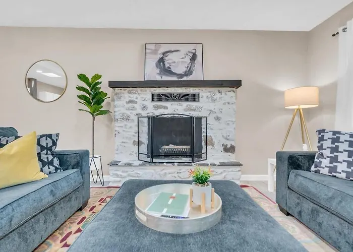 Midtown Cozy Getaway