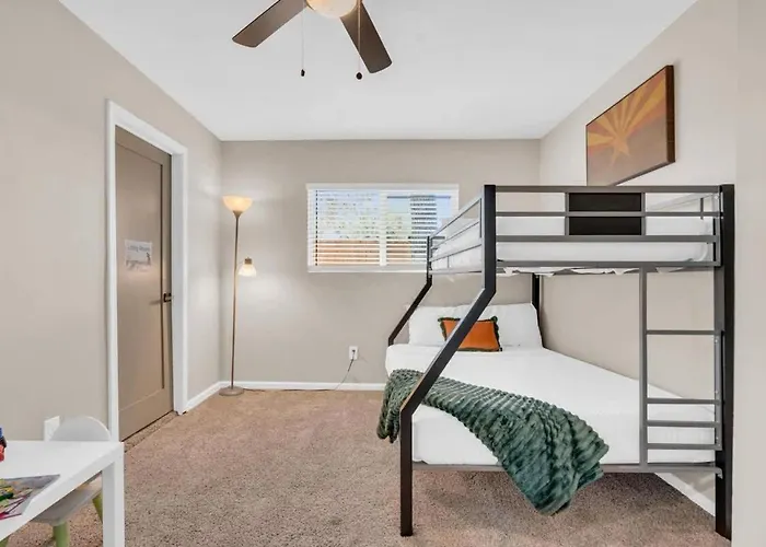 Midtown Cozy Getaway *